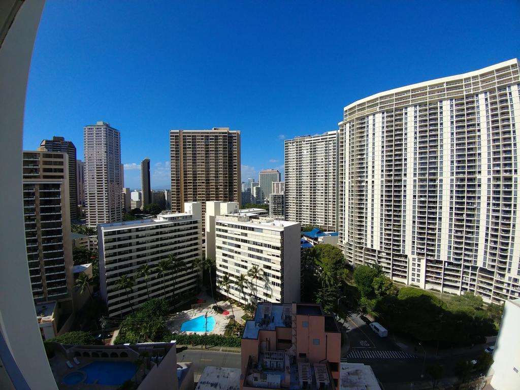 Gem Of Waikiki At Inn On The Park Honolulu Exterior foto